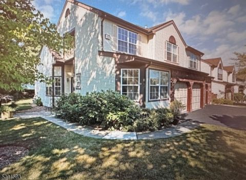 Photo of 1601 Vroom Drive, Bridgewater, NJ 08807 (MLS # 3993679)