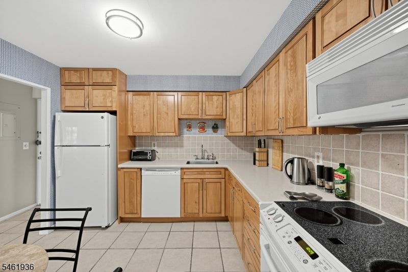 18 Prospect St C4A