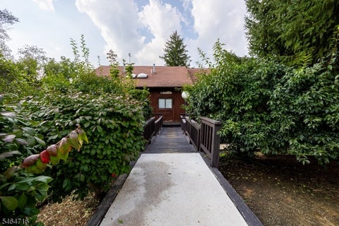 Photo for 7 Sugar Loaf Ct 5