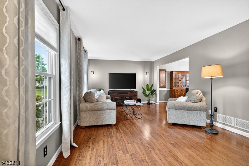 610 Van Liew Ct