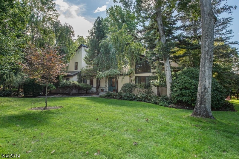15 Mcdonough Pl