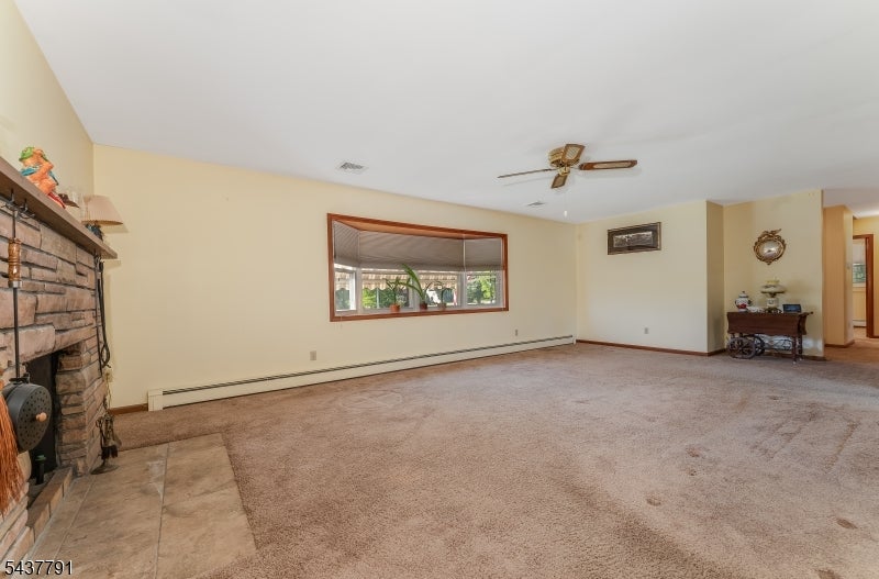 24 Hardscrabble Hill Rd