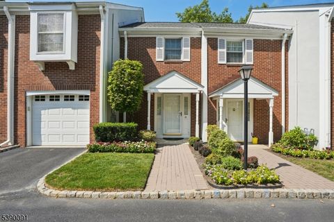 Photo of 318 Main St #14, Madison, NJ 07940 (MLS # 3991464)