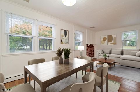 Photo of 265 Millbrook Ave, Randolph, NJ 07869 (MLS # 3994149)