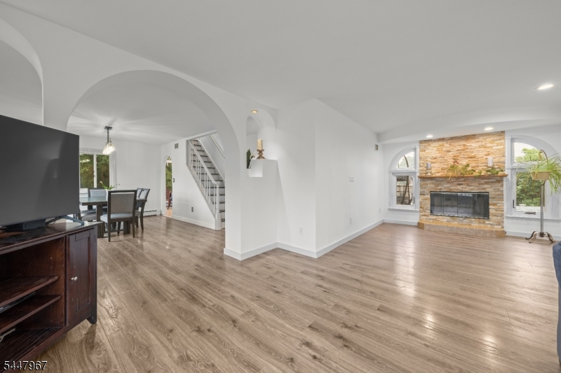 6 Tyler Ct