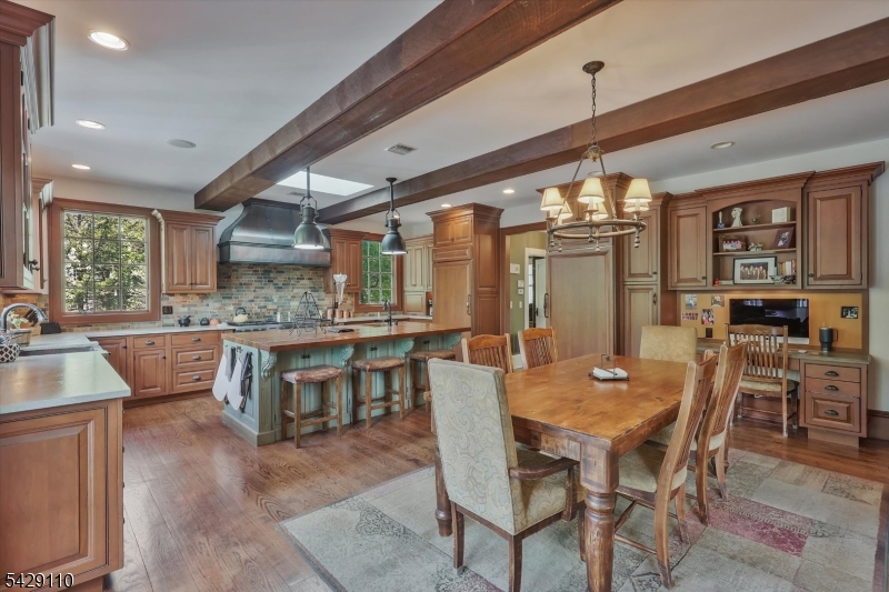 151 Lookout Rd