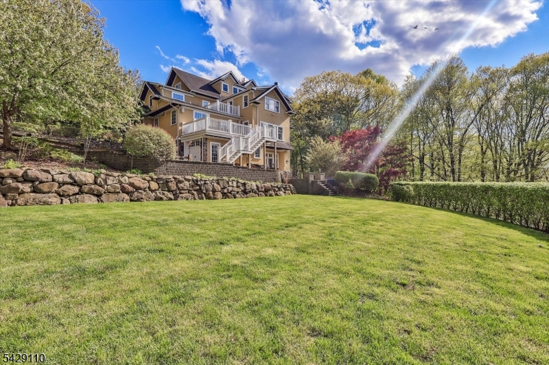 151 Lookout Rd