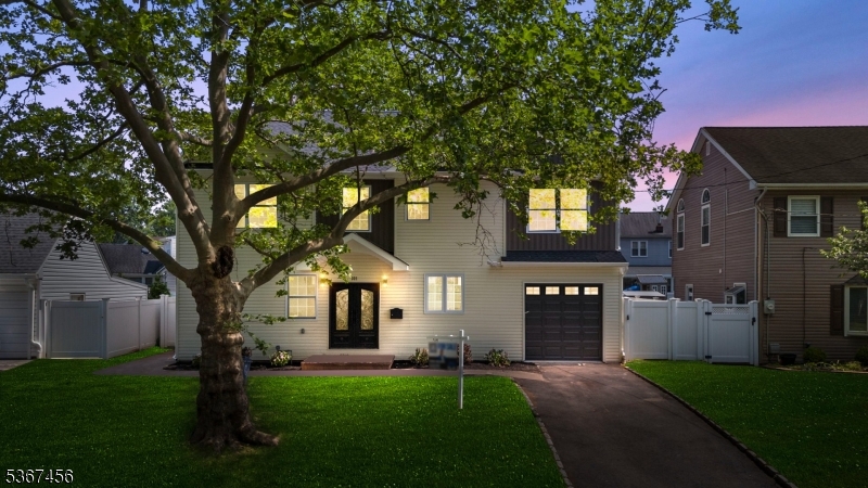 331 West Ln