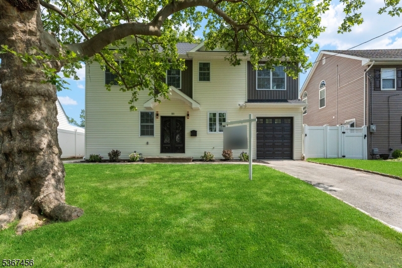 331 West Ln