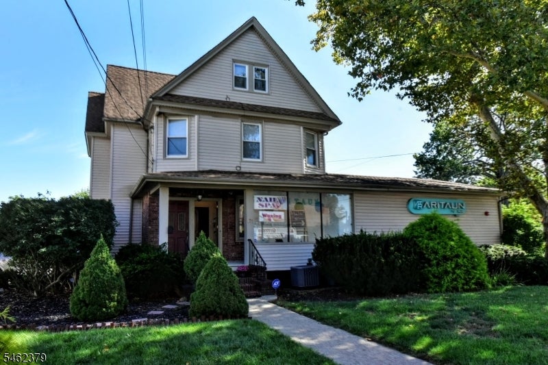 175 Center Ave
