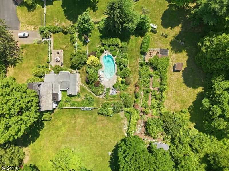 32 Tanners Brook Rd