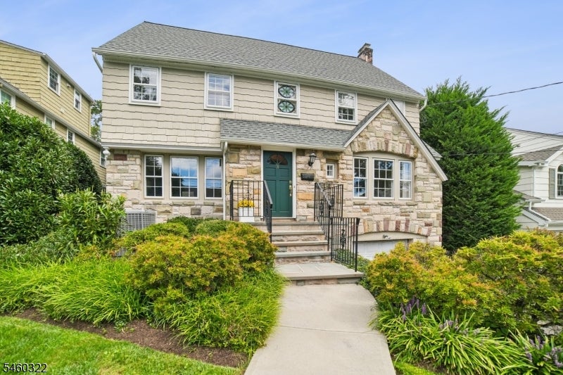 31 Claremont Ave