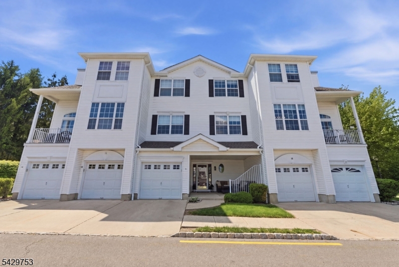 16 Timothy Ct