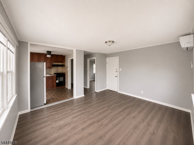 1112 Rivington St 2