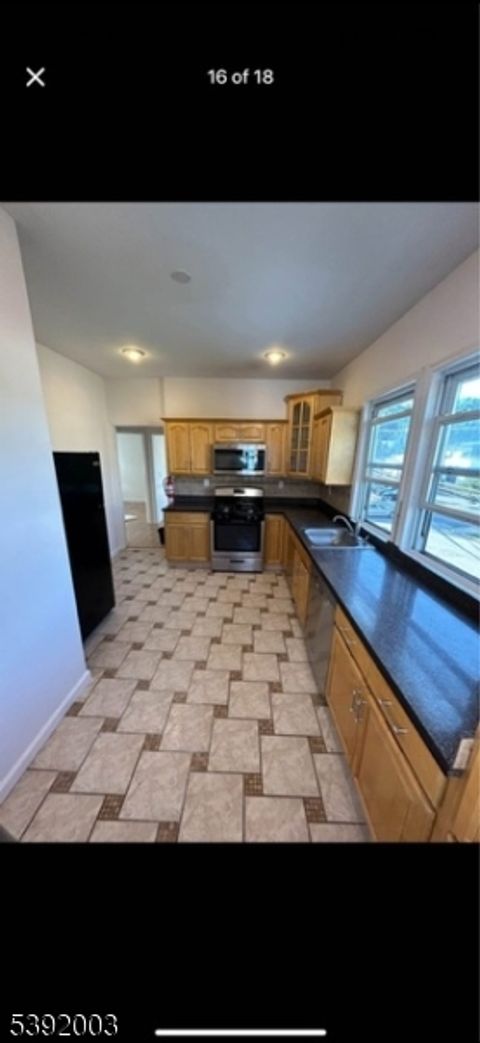 Photo of 466 Cortlandt St 2nd Fl St #2, Belleville, NJ 07109 (MLS # 3994480)