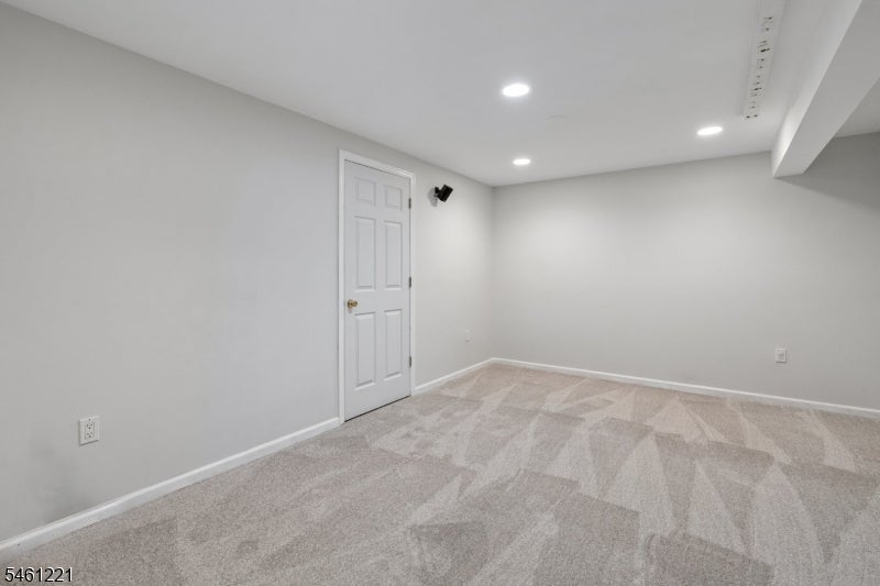 233 Patriot Hill Dr