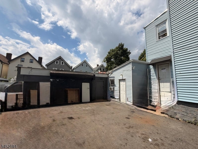 190 Taylor St