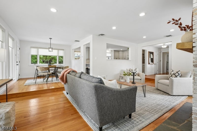 15 Lessing Road