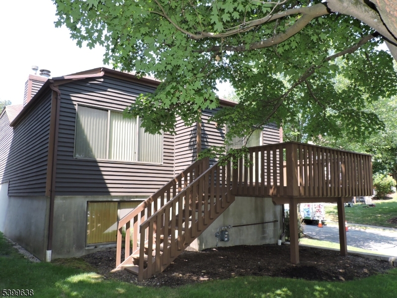 82 Fallen Timbers Trl