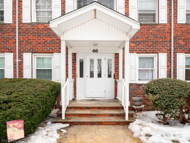 66 Stonehurst Blvd A