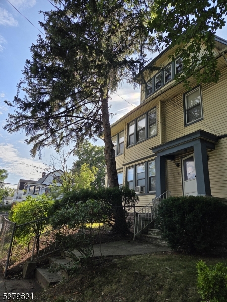 67 Parkview Ter