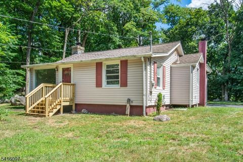 212 N Beverwyck Rd Parsippany-Troy Hills Twp. NJ 07034