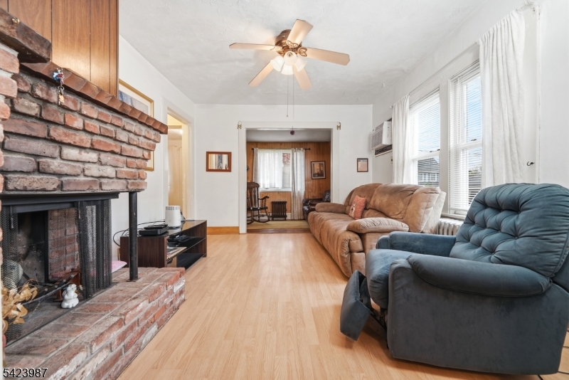 115 Coeyman Ave