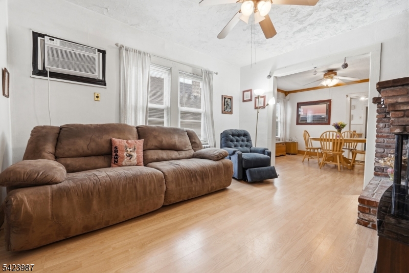 115 Coeyman Ave