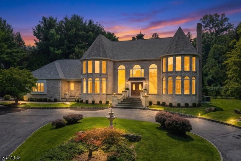 42 Lambert Dr