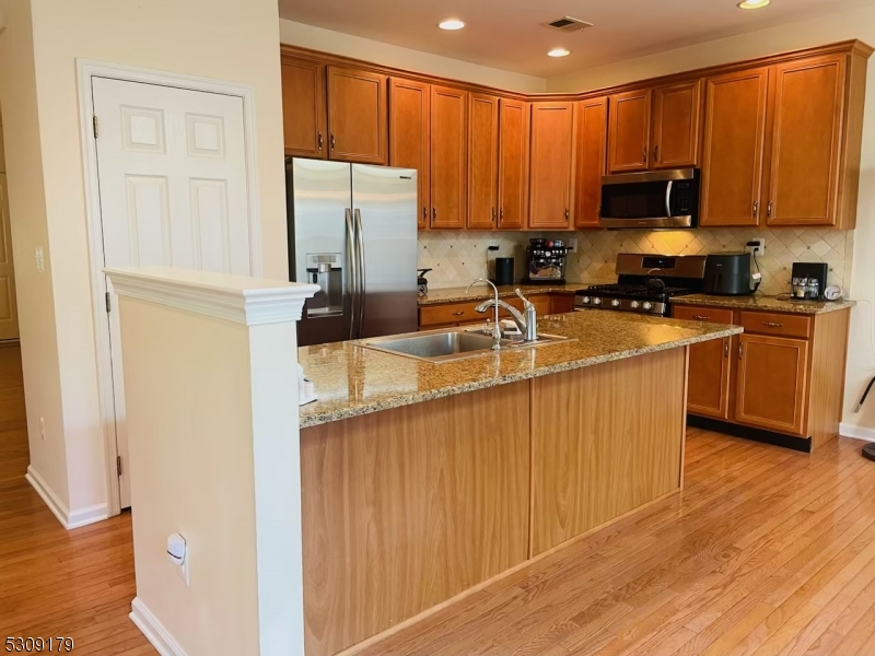 228 Patriot Hill Dr