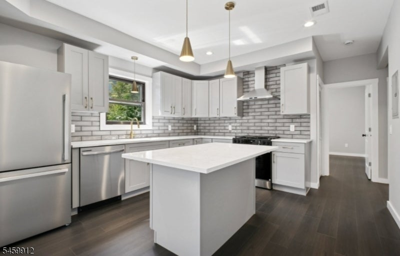 142 Maple Ave 1