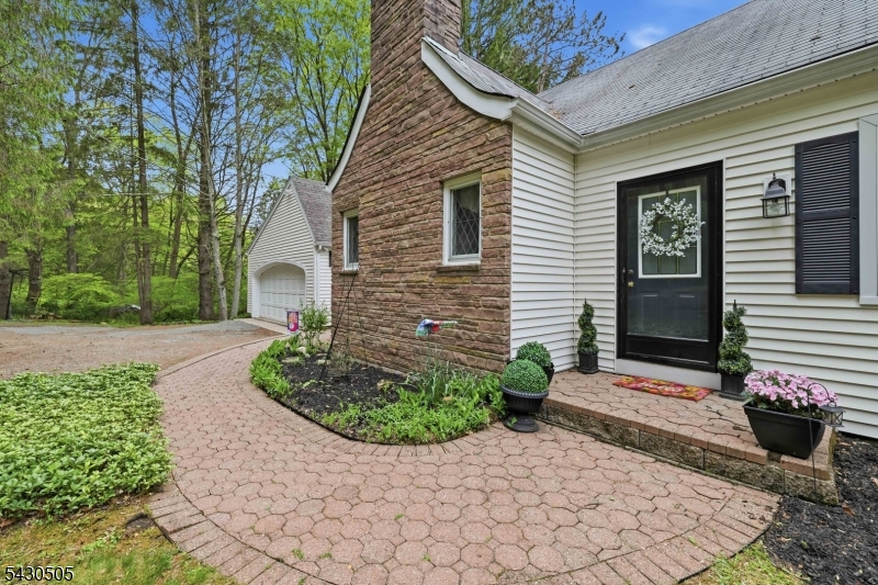114 Upper Sunset Dr