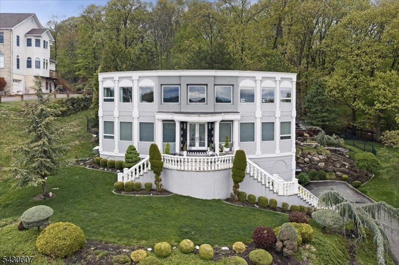 47 Mountainwood Ct