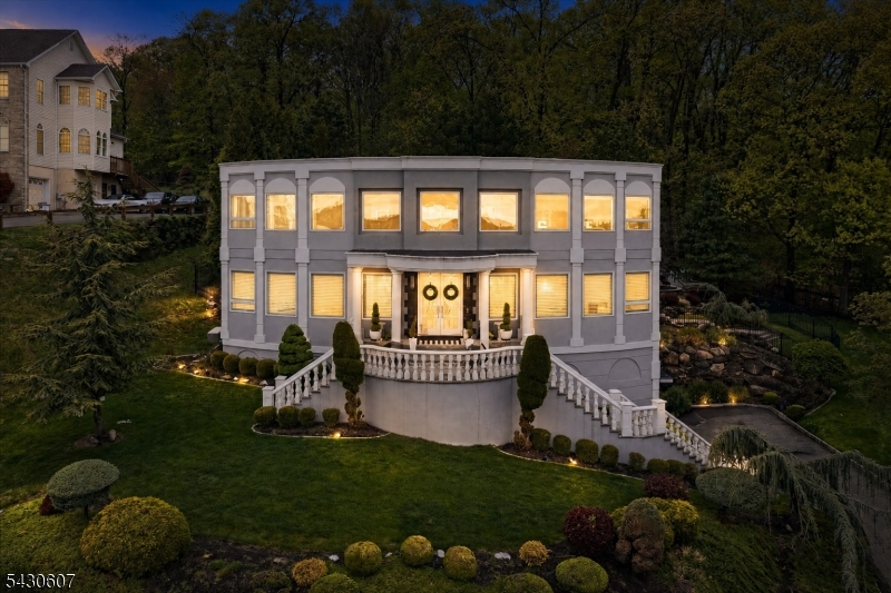 47 Mountainwood Ct