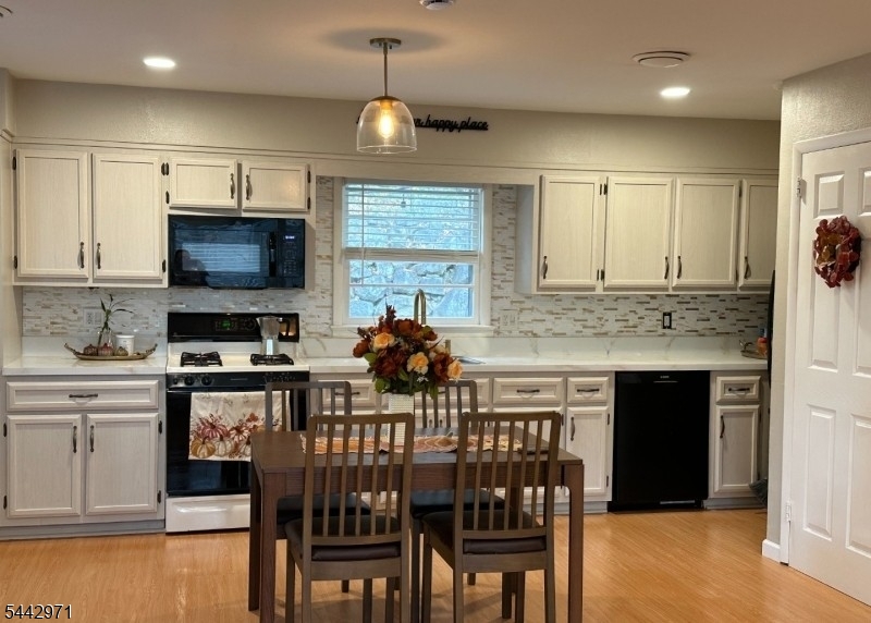 89 Knolls Rd