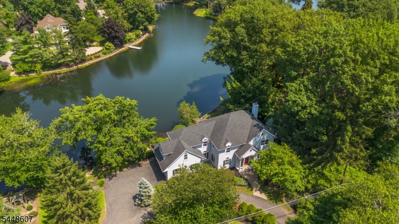 5 Crane Rd