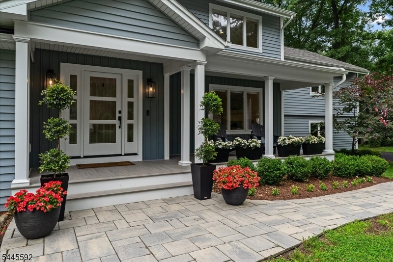 75 Musiker Ave