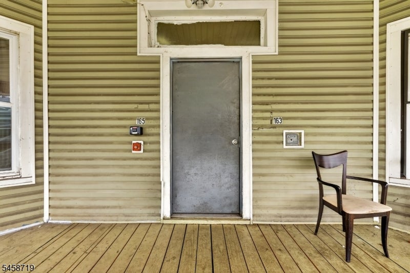 163 Livingston Ave