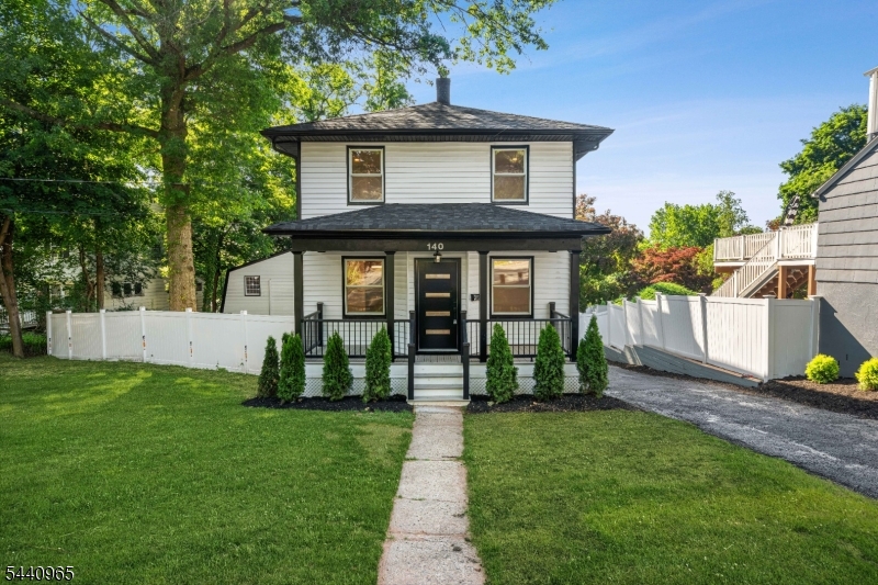 140 Walker Rd