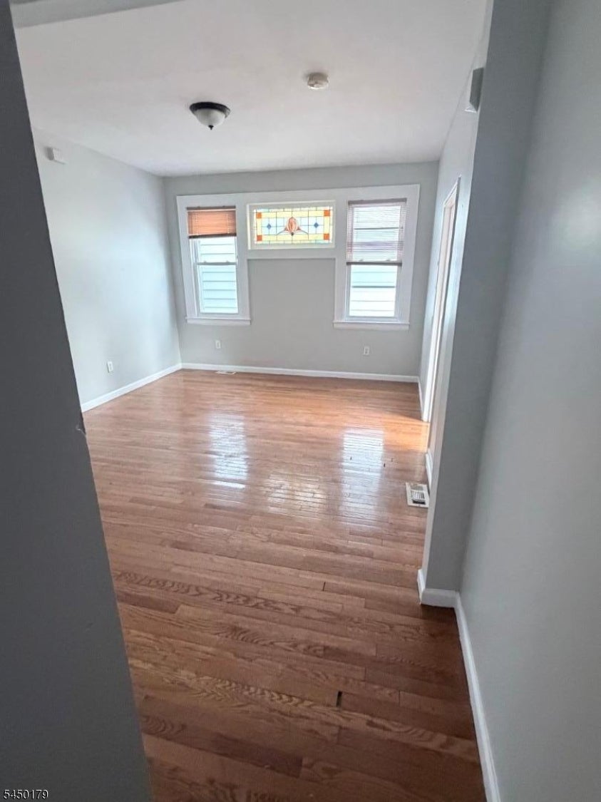 123 University Pl 1