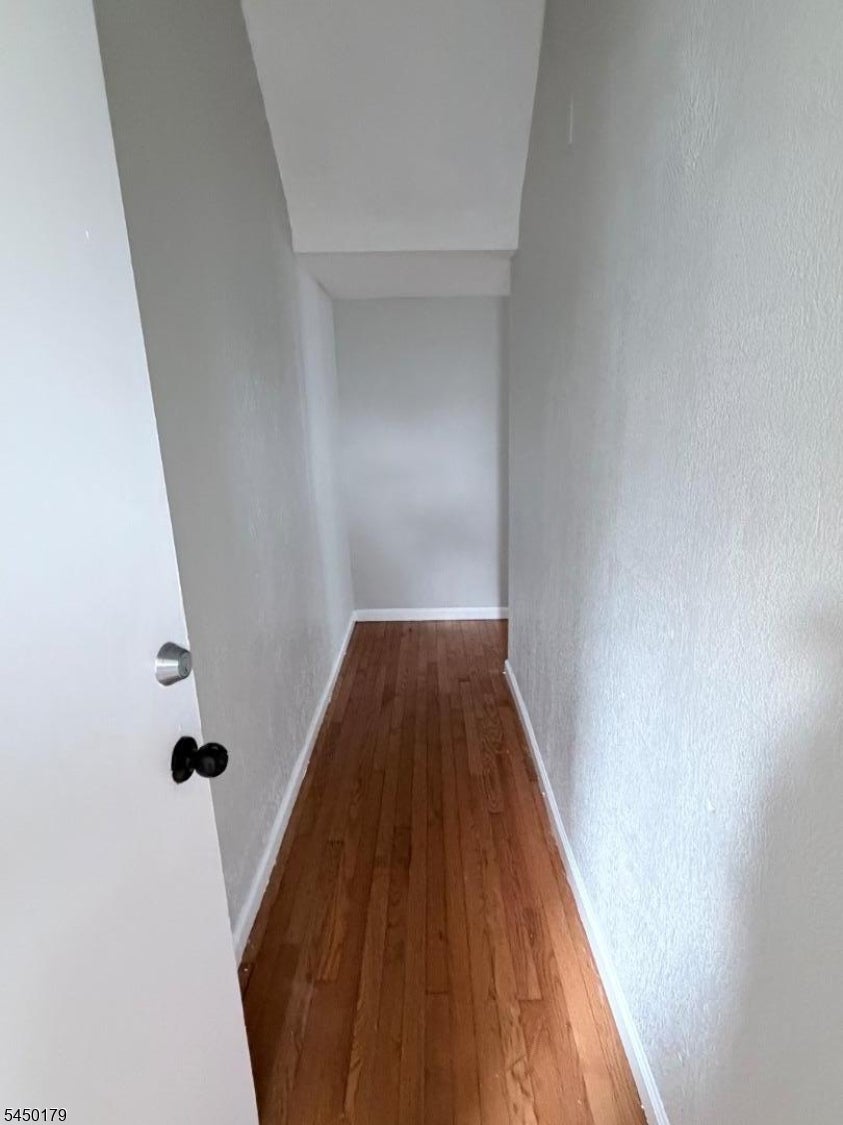 123 University Pl 1
