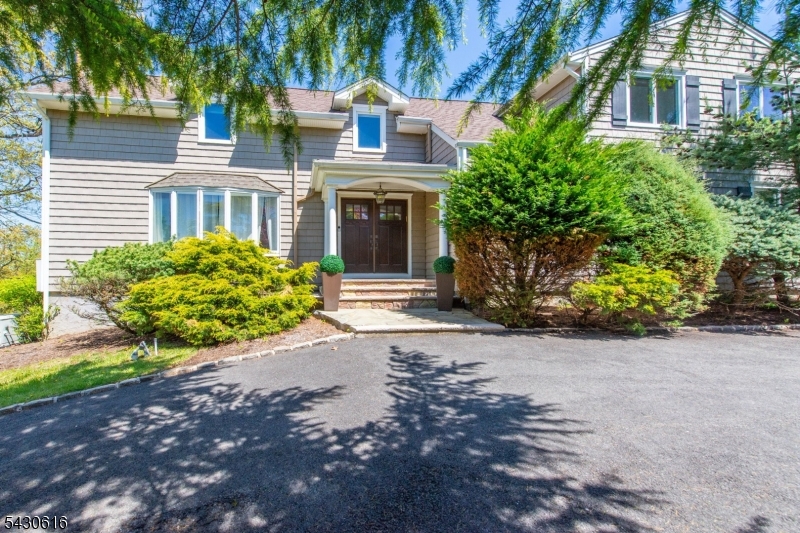 68 Rockledge Dr