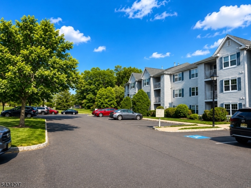 318 Stratford 318