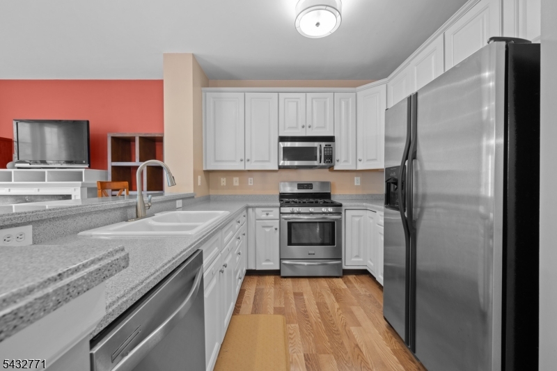 214 Riverwalk Way 214