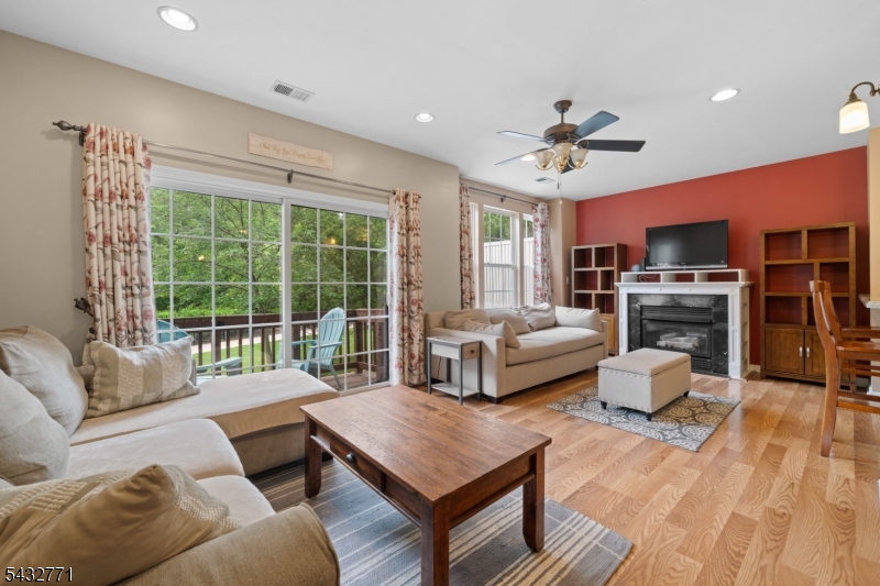214 Riverwalk Way 214
