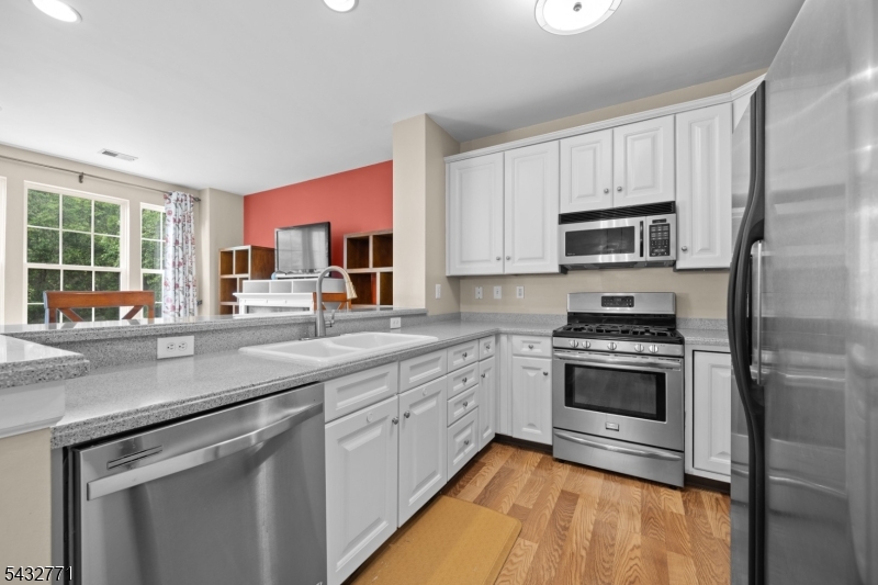 214 Riverwalk Way 214