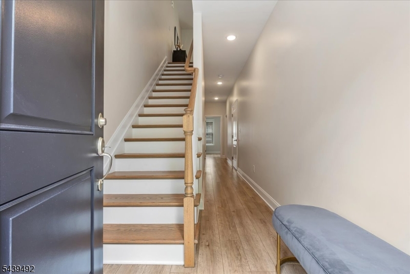 102 Abbe Rd
