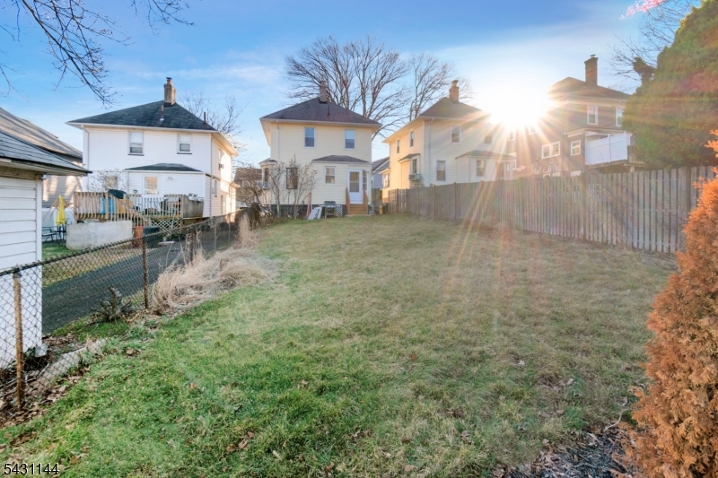 17 Wellington Ave