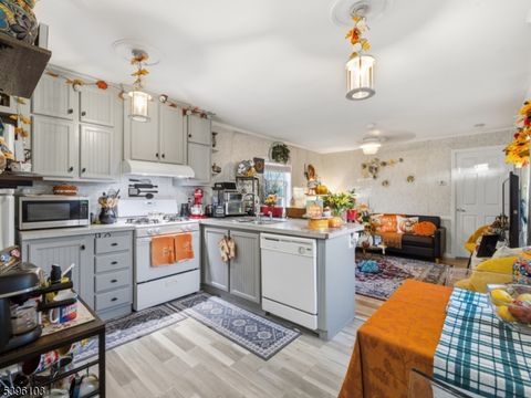 18 3rd St Woodbridge Twp. NJ 07001