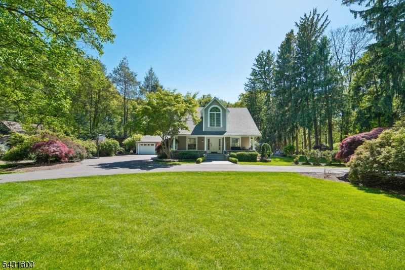 42 Hillside Ave